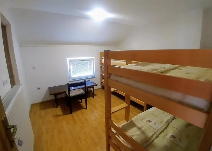 Hostel Srebrenica Vandrarhem