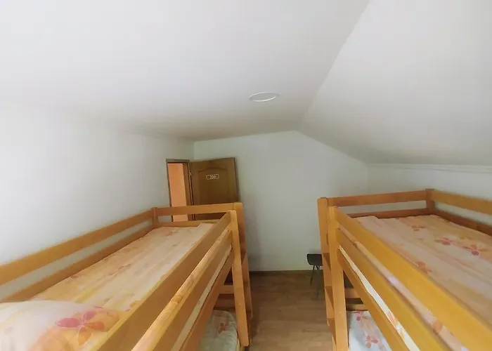 Hostel Srebrenica Vandrarhem *